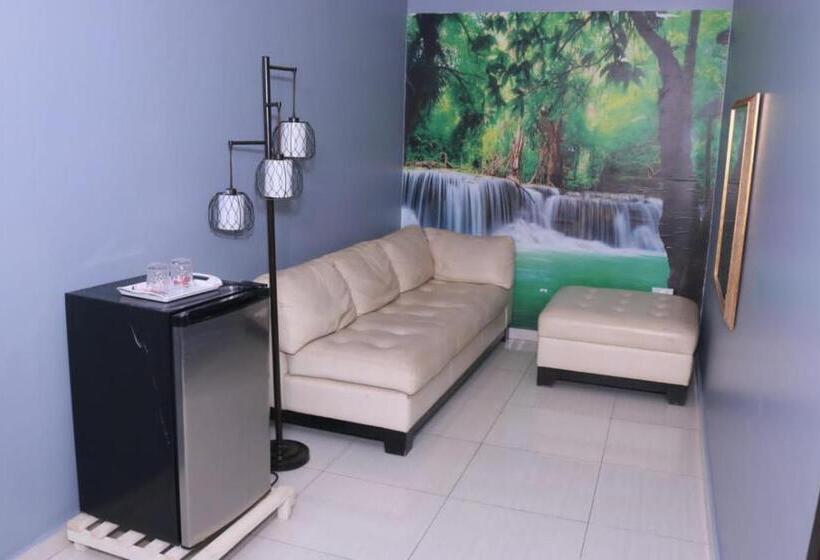 سوییت اجرایی, Lady M Guest House