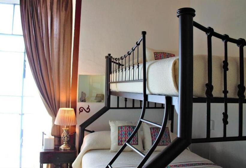 اتاق استاندارد سه نفره, Quinta Alhóndiga Galindo Hotel Boutique