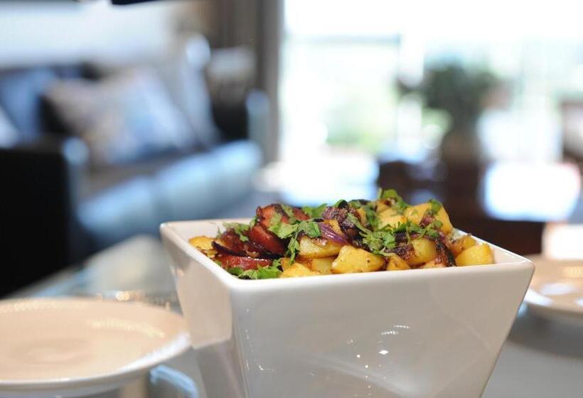 침실 2개 스위트, Quail Lodge