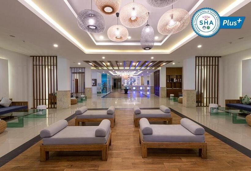 Номер Deluxe, Blue Beach Grand Resort And Spa