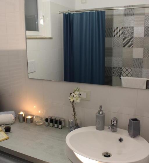 1 Bedroom Penthouse Apartment, Otium Casa Vacanze Servizio Spiaggia Incluso A 200 Mt