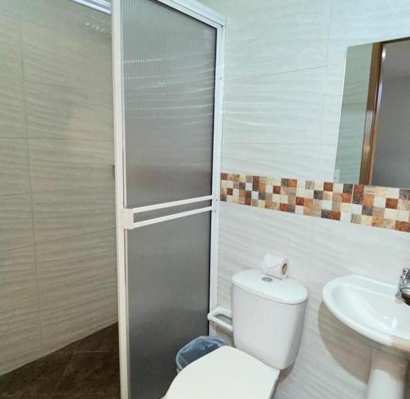 Трехместный Номер Стандарт с Балконом, Hospedaje Balcones De La Colina