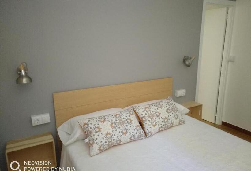 Номер Стандарт, Aderezo Hostal Restaurante