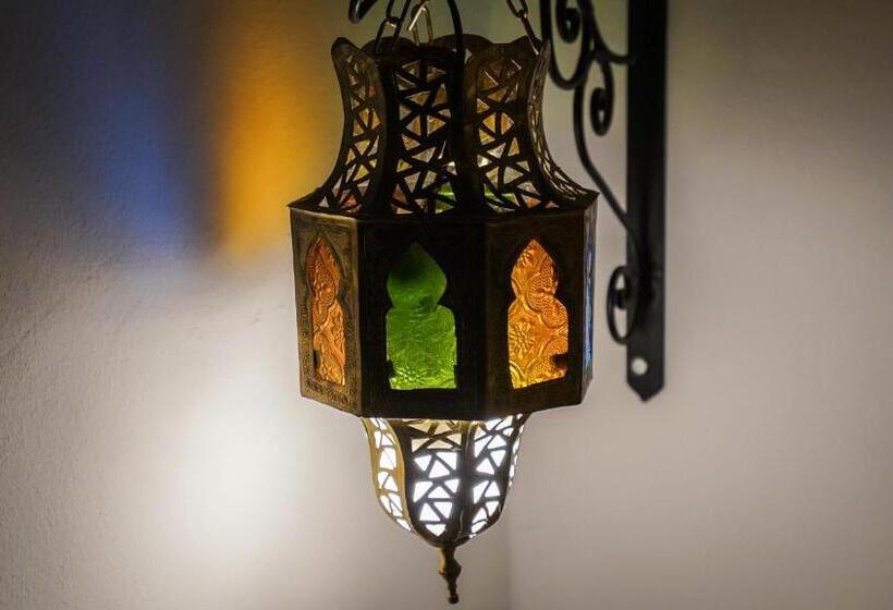 带阳台的豪华间, Riad Green House