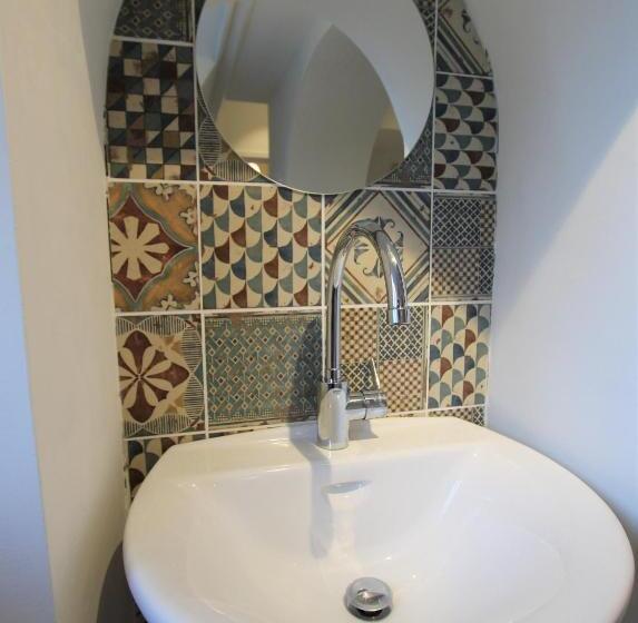 سوئیت با بالکن, Villa De Hazelaar