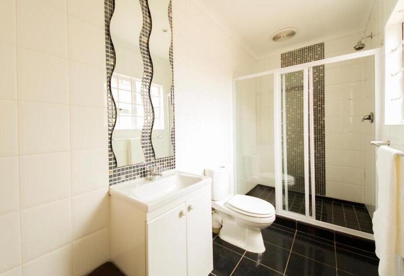 Номер Deluxe, @abelia Guest House