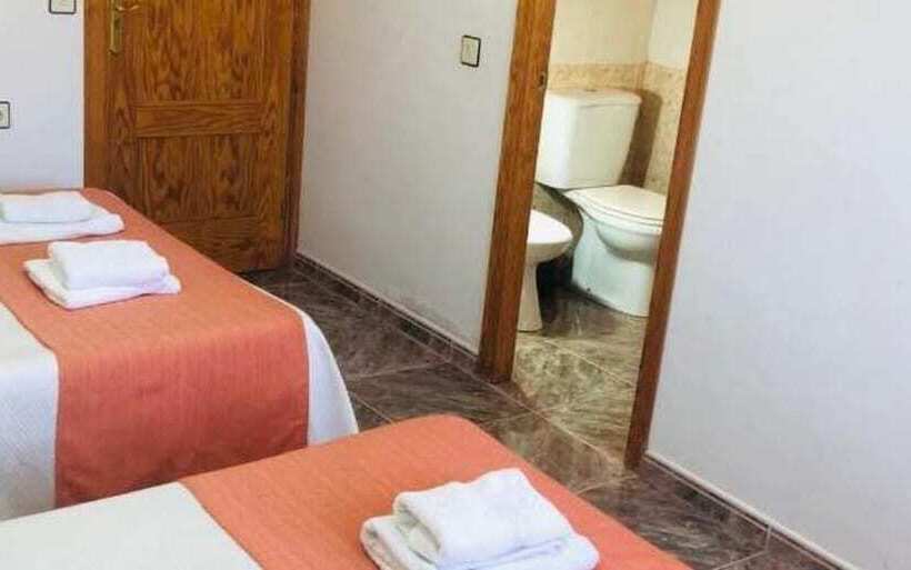 Номер Стандарт, Hostal Restaurante Taibilla