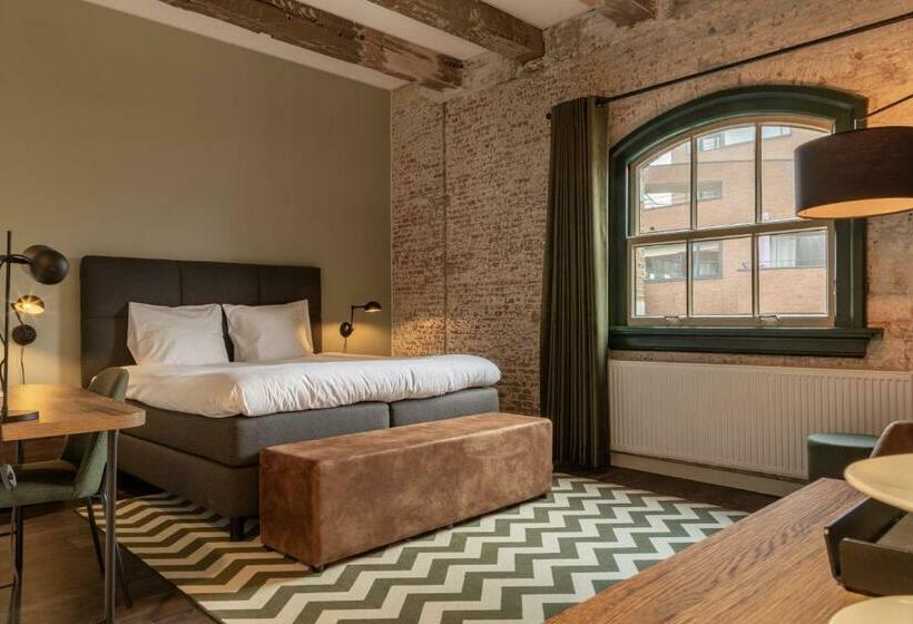 اتاق سوپریور, Onderwijshotel De Rooi Pannen Breda