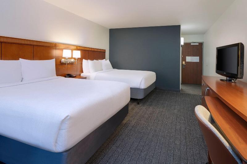 장애인을 위한 퀸사이즈 스탠다드 룸, Courtyard Tampa North/i75 Fletcher
