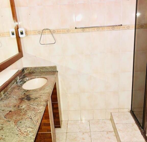 سوییت خانوادگی, Pousada 146