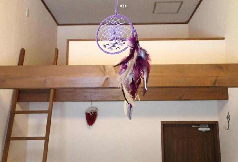Семейный Номер Совместный Санузел, Funky Monkey Lodge, Myoko ファンキーモンキーロッジ 妙高
