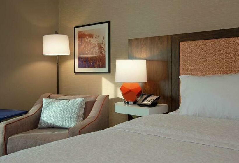 Номер Стандарт Адаптированный для Инвалидов, Hampton Inn & Suites Kutztown