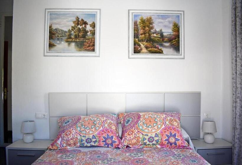 スタンダードルーム, Hostal Sol Y Mar