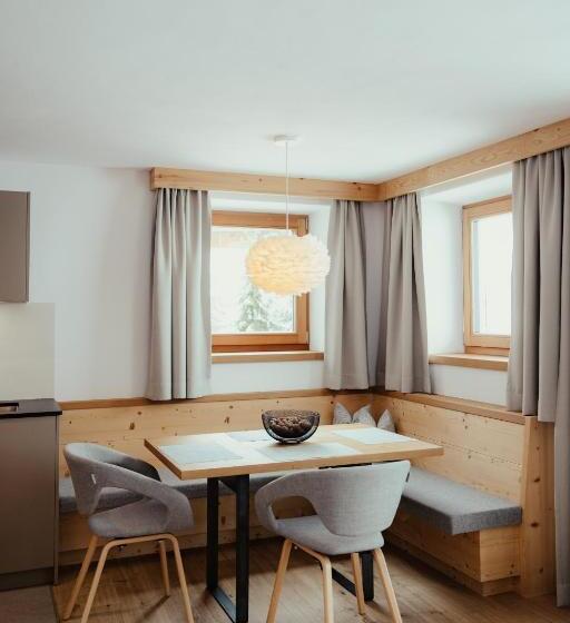 Апартаменты 1 Спальня, Villa Flora Mountain Lodges