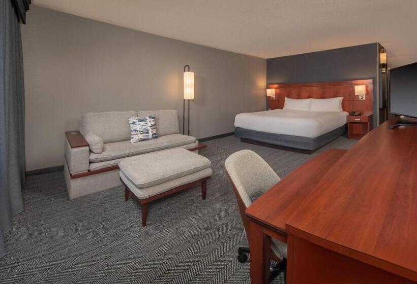 غرفة قياسية سرير كينج, Courtyard By Marriott Frederick