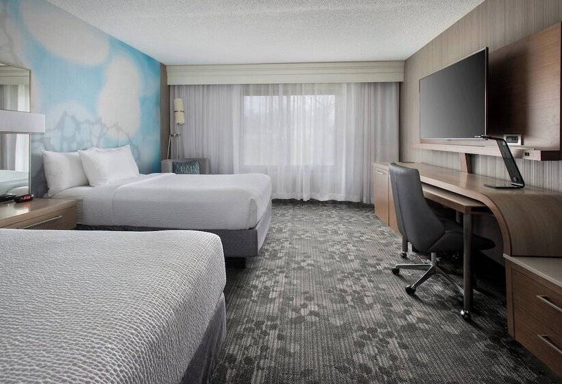 Номер Стандарт 2 Двуспальные Кровати, Courtyard By Marriott Newburgh Stewart Airport