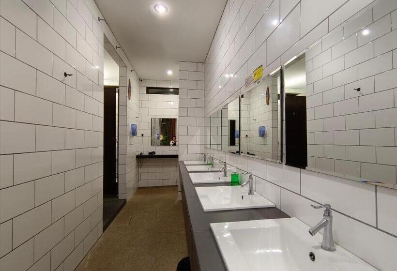 Четырехместный Номер Стандарт, Beds In Garden Hostel Sdn Bhd