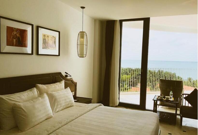 اتاق لوکس با چشم‌انداز دریا, Palma Phu Quoc Resort