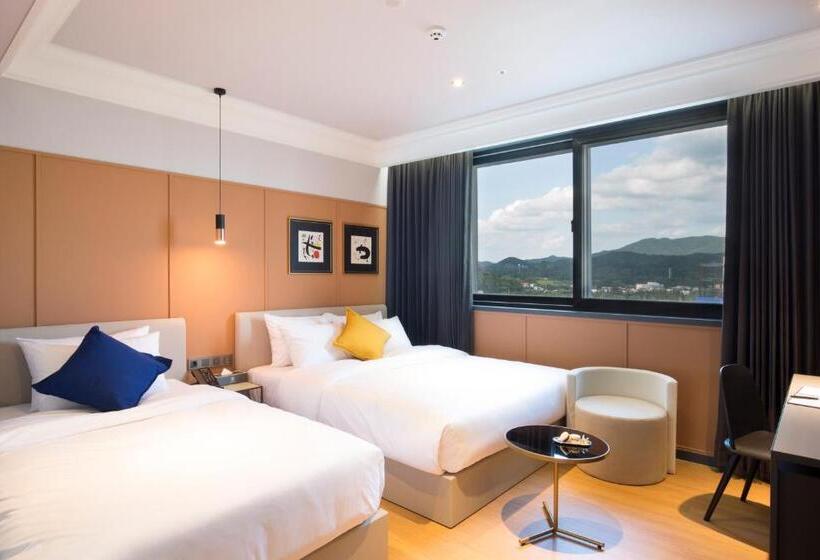 스탠다드 룸 호수 전망, Brown Dot Hotel Jinju
