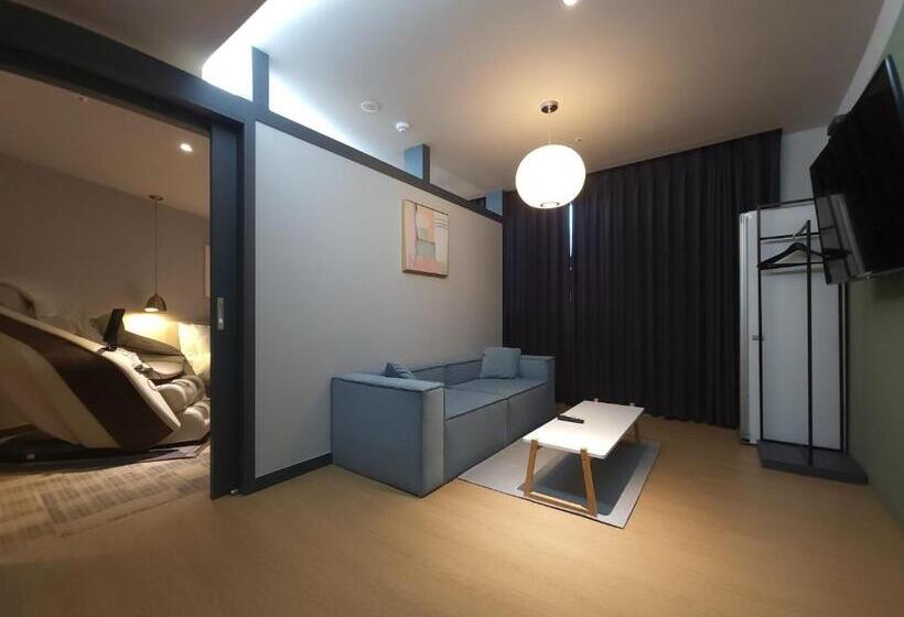 주니어 스위트, Brown Dot Hotel Jinju