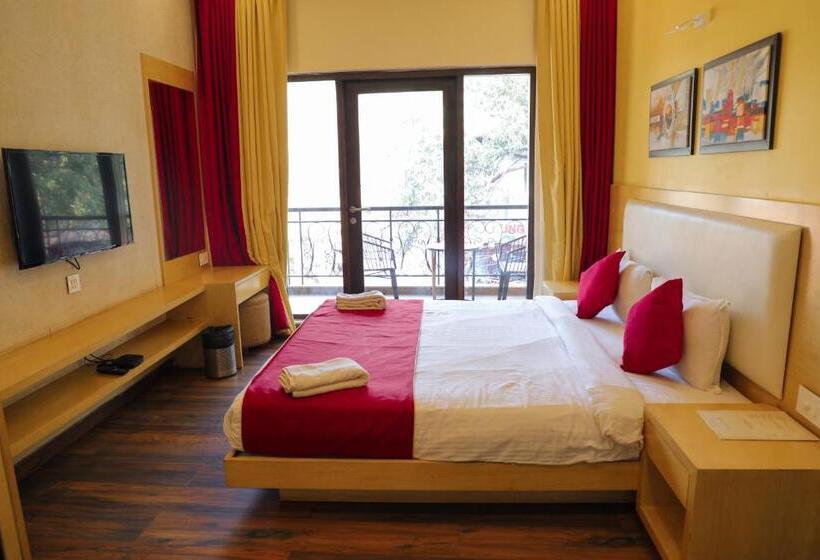 سوییت جونیور, Rosetum Anjuna Goa