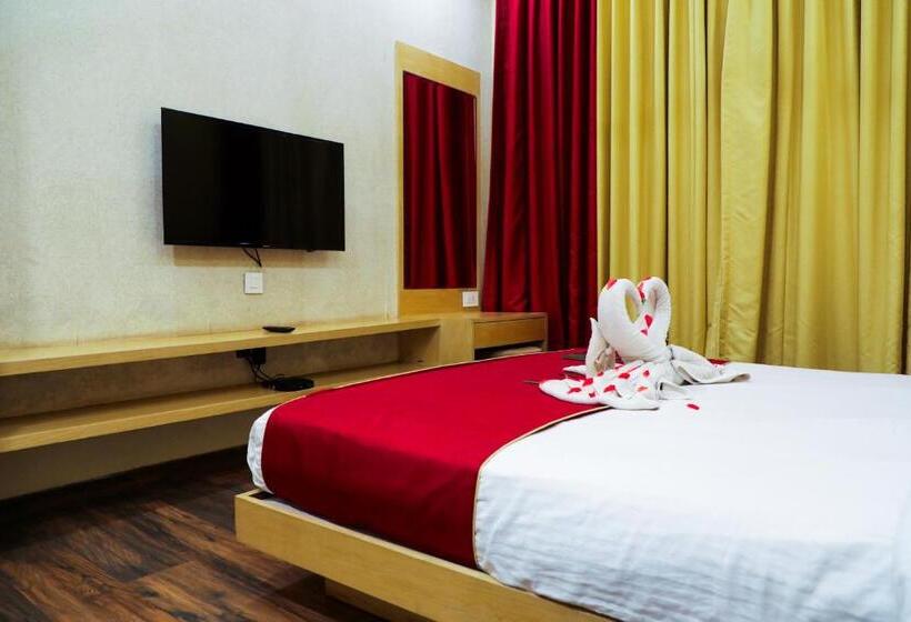 سوییت جونیور, Rosetum Anjuna Goa