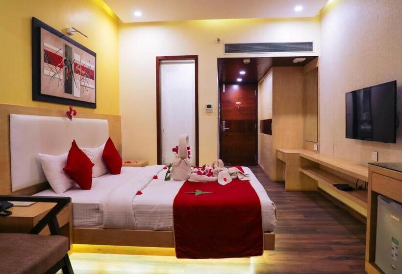 اتاق لوکس با بالکن, Rosetum Anjuna Goa
