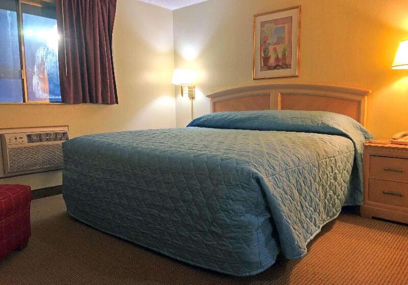 带大床的标准间, Knights Inn  Evanston, Wy
