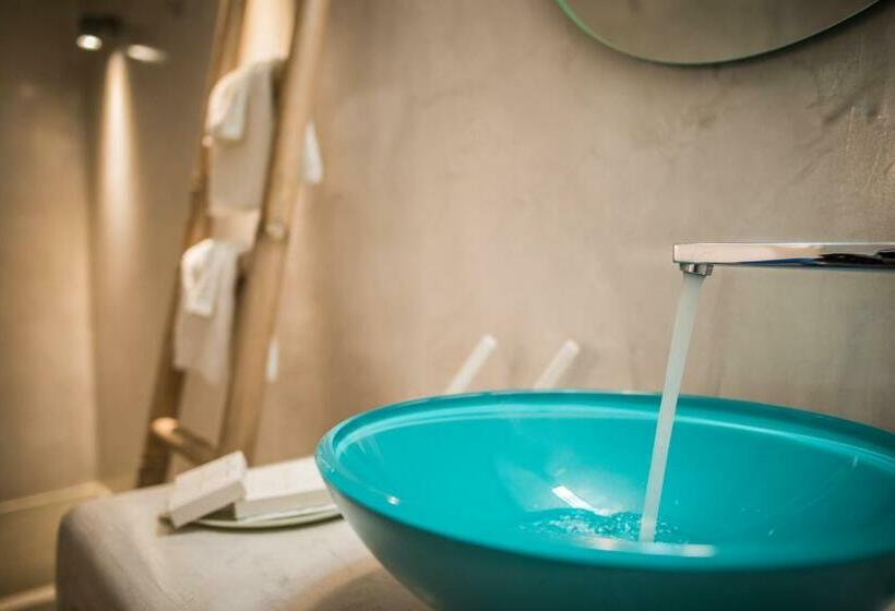 اتاق استاندارد, Angel Luxury Suites