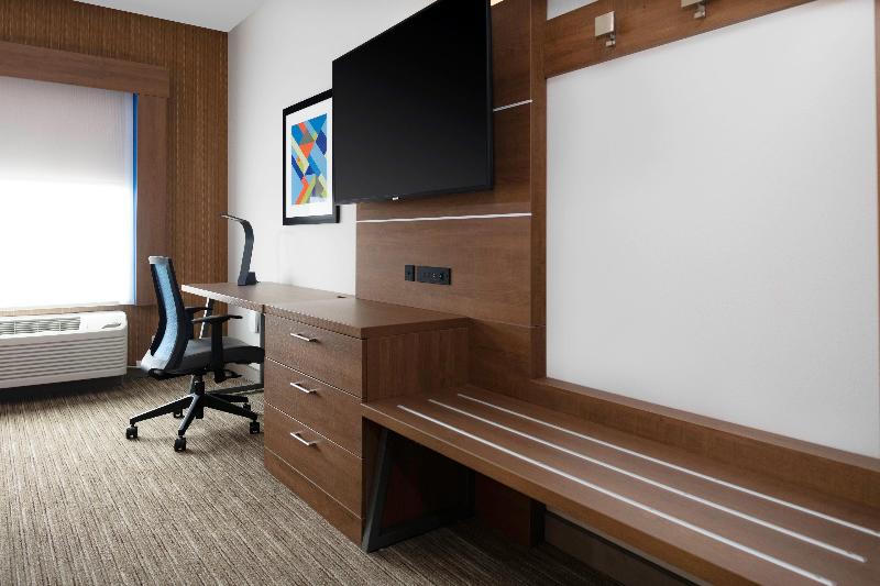 Номер Стандарт Кровать Кинг Адаптированный для Инвалидов, Holiday Inn Express & Suites   The Dalles, An Ihg