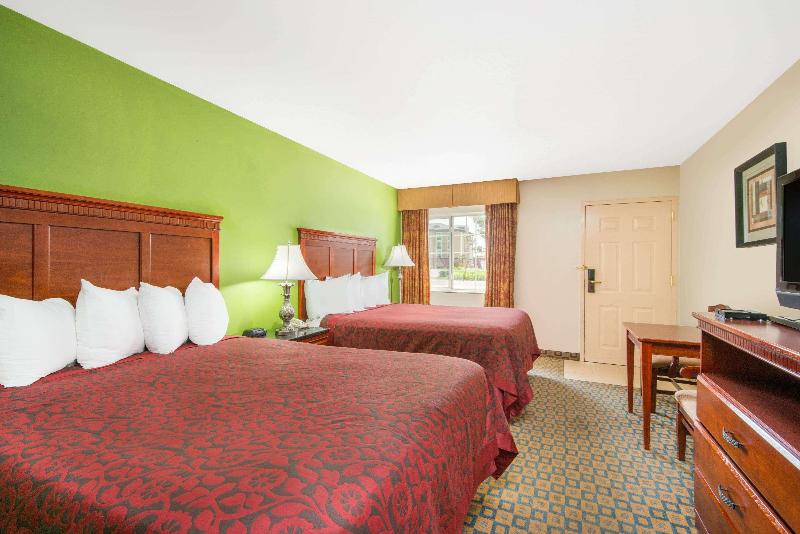 اتاق استاندارد با تخت بزرگ, Days Inn & Suites By Wyndham Wichita