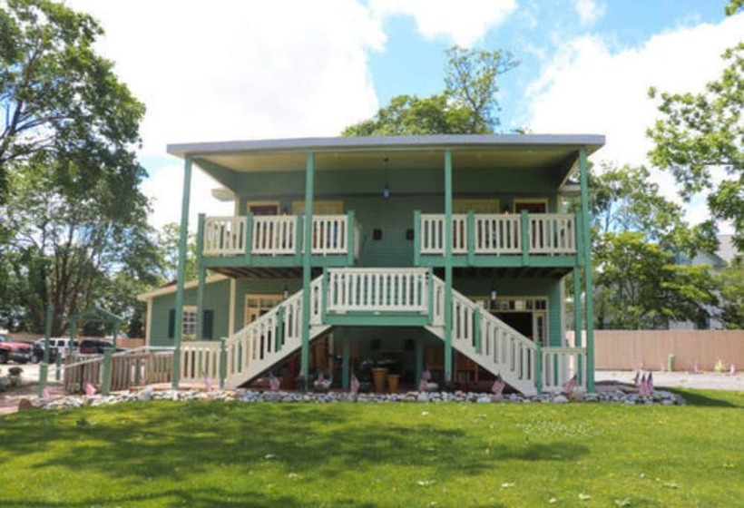 חדר סטנדרט, Jonathan Pitney House