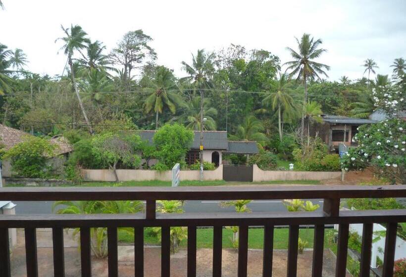 اتاق لوکس, Ocean View Cottage