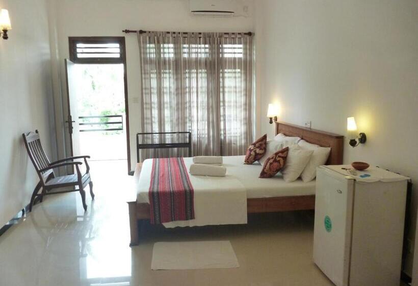 اتاق لوکس, Ocean View Cottage
