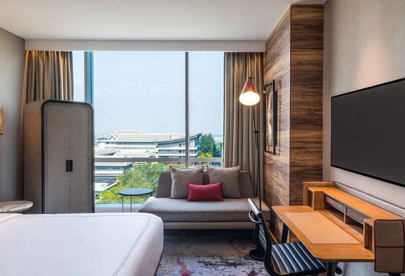 Номер Премиум, Swissotel Jakarta Pik Avenue