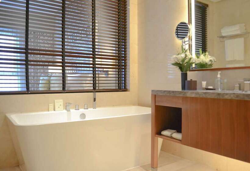 Люкс, Dusit Thani Residence Davao