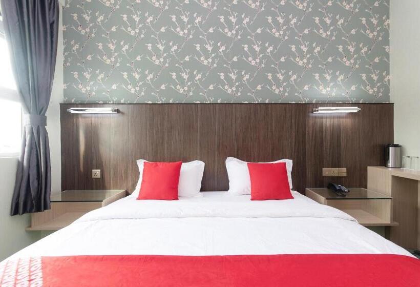 Стандартный Номер Кровать Кинг, Regent Hotel By Oyo Rooms