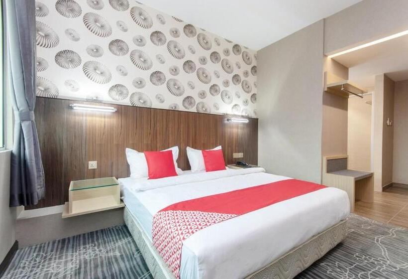 Номер Deluxe Кровать Кинг, Regent Hotel By Oyo Rooms