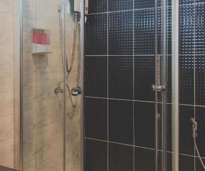 اتاق استاندارد با سرویس بهداشتی مشترک, Chill Vibe Hostel