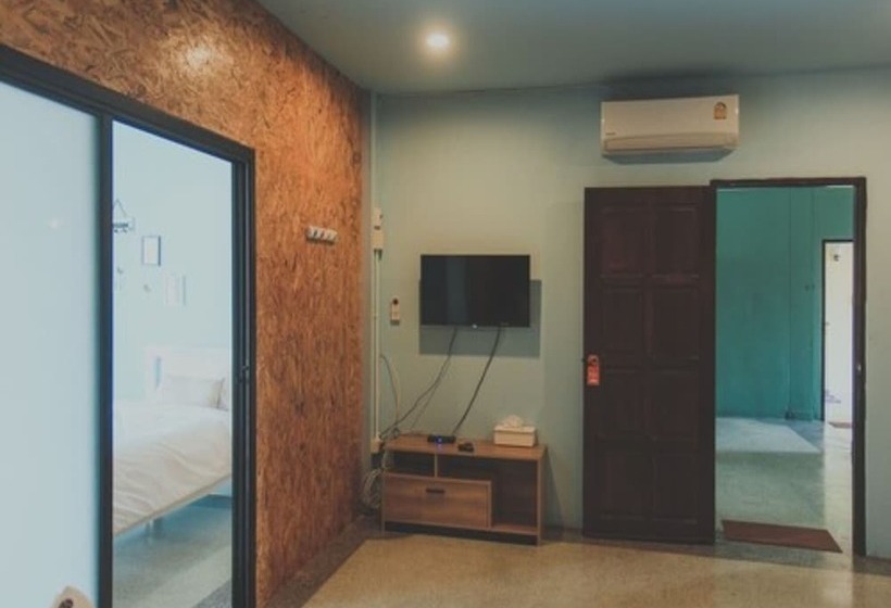 اتاق لوکس خانوادگی, Chill Vibe Hostel