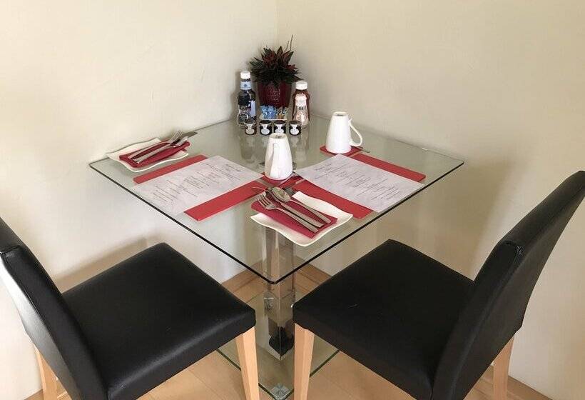 Люкс Повышенной Комфортности, Hemples Lodge