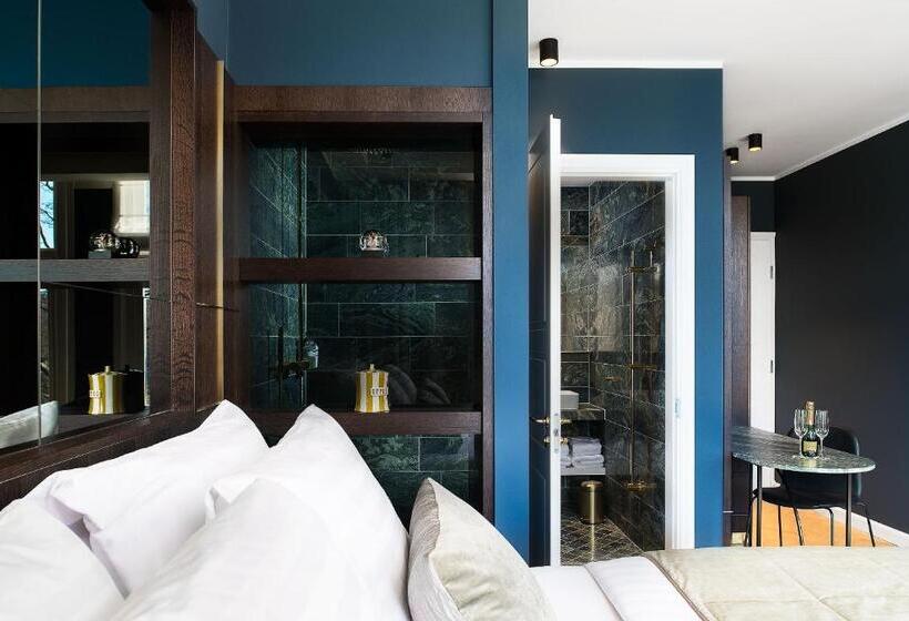 발코니가 있는 스위트, Spinoza Suites