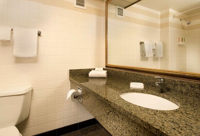 سوییت, Drury Inn & Suites Paducah