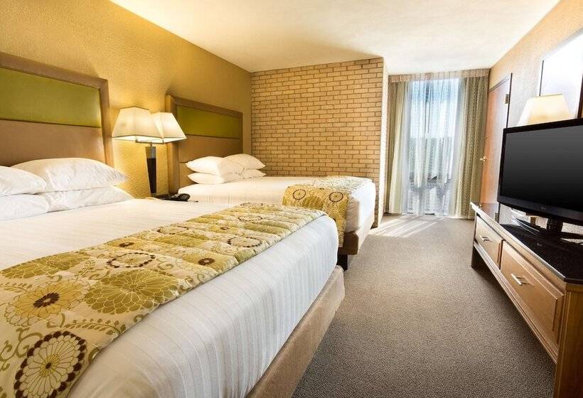 سوییت, Drury Inn & Suites Paducah