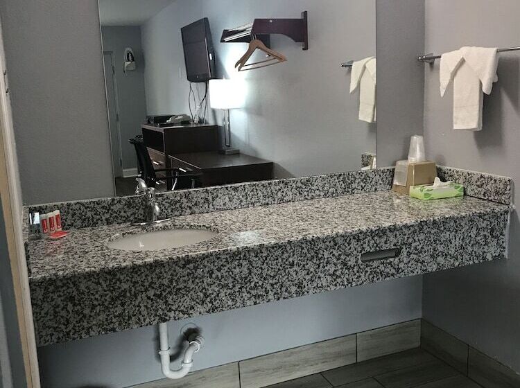 스탠다드 룸 더블 침대 2개, Econo Lodge Inn & Suites I 64 & Us 13