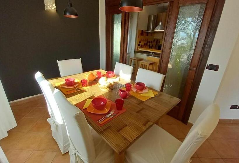 اتاق استاندارد چهار تخته, Bed And Breakfast Dorgali