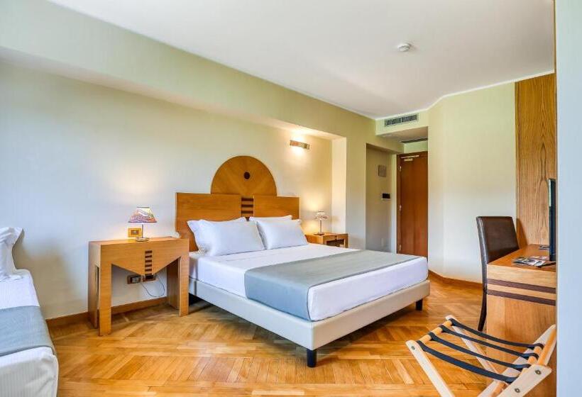 اتاق سوپریور سه تخته, Penthouse