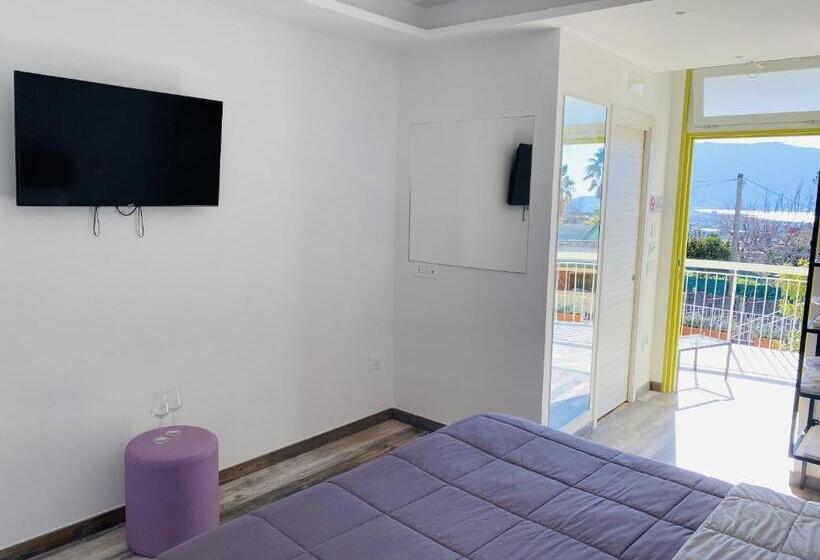 Номер Deluxe, Vesuvio Inn Bed & Wine Experience