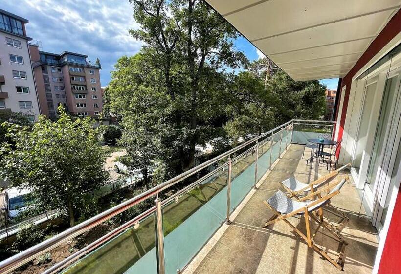 침실 1개 발코니 아파트, Deluxe Apartments Christina 120 M² Im Design Hotel Vosteen