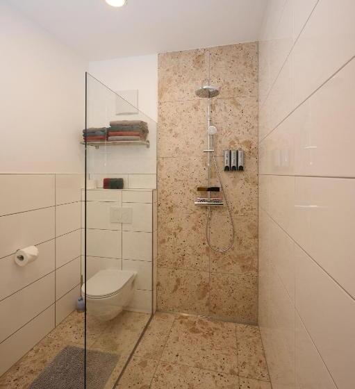 Апартаменты 1 Спальня с Балконом, Laudach Inn